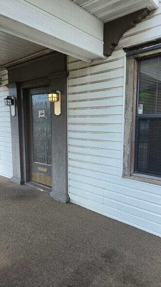More Photos Of 204 N Macdill Ave, Tampa Office For Sale
