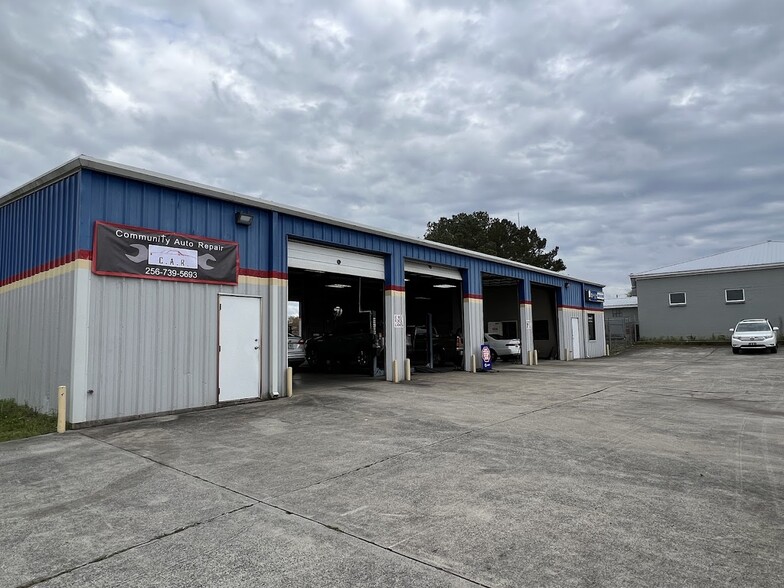 Primary Photo Of 302 5th Ave SW, Cullman Auto Repair For Sale