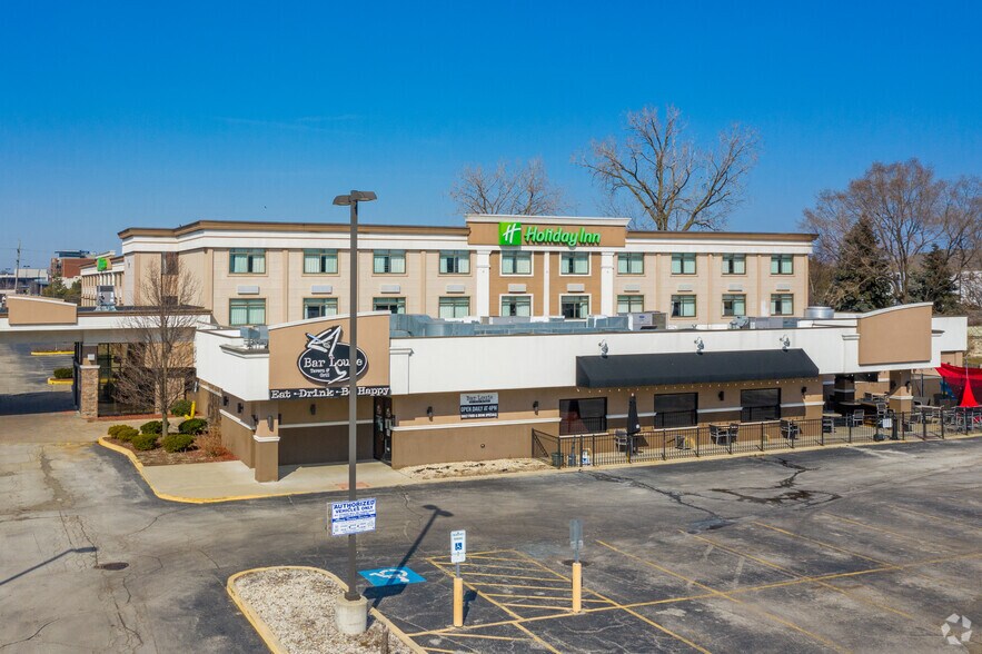 More Photos Of 200 E Rand Rd, Mount Prospect Hotel For Sale