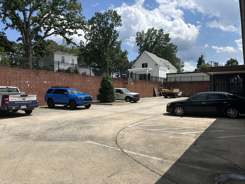 More Photos Of 2136 Remount Rd, Charlotte Loft Creative Space For Lease