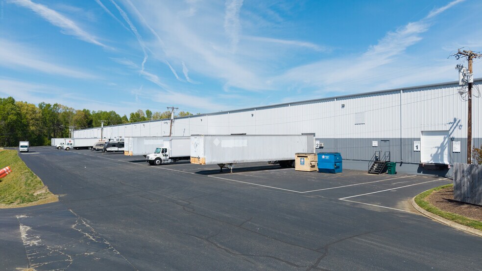 More Photos Of 1255 South Park Dr, Kernersville Warehouse For Lease