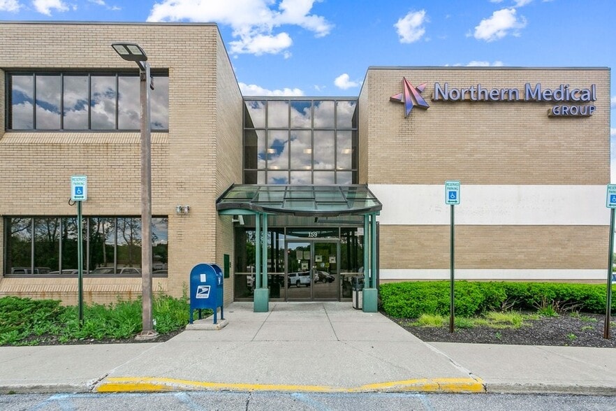 More Photos Of 159 Barnegat Rd, Poughkeepsie Medical For Lease