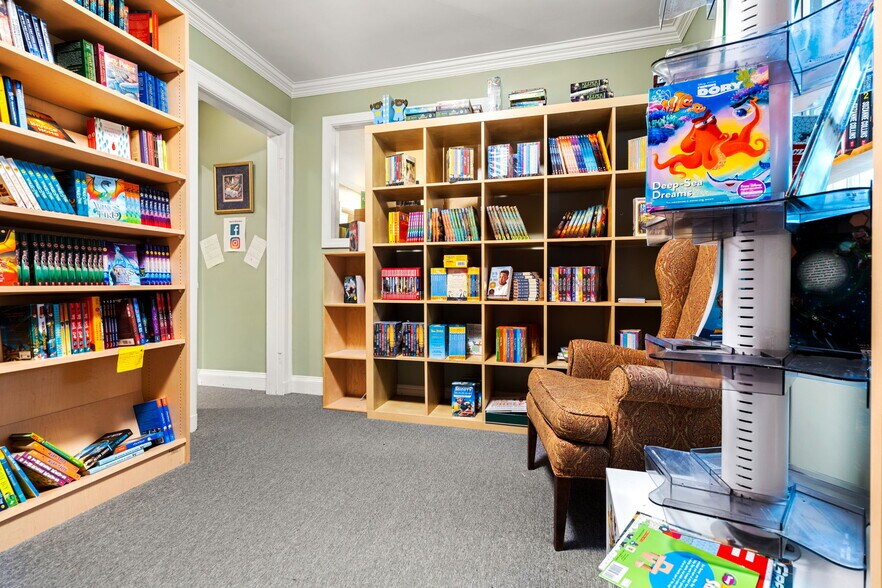 More Photos Of 504 Main St, Medfield Office For Sale