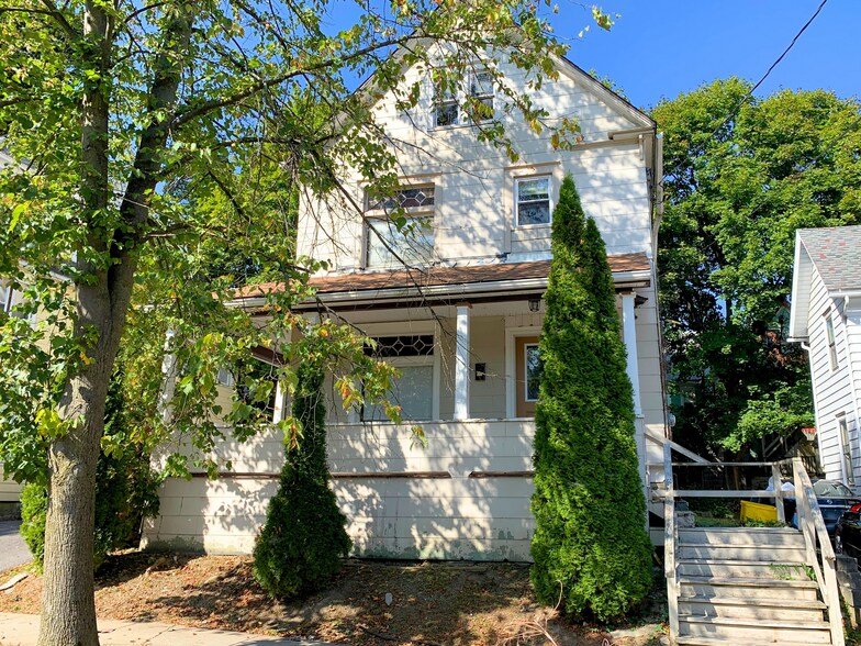 Primary Photo Of 13 Walnut St, Binghamton Multifamily For Sale