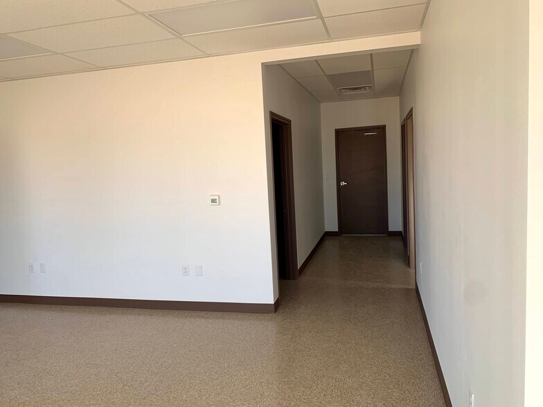 More Photos Of 8516 County 66 rd, Midland Warehouse For Lease