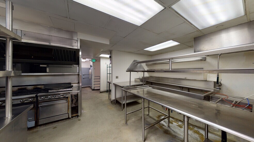 More Photos Of 700 W 5th St, Los Angeles Storefront For Lease