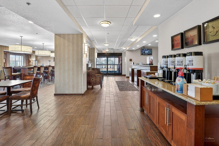 More Photos Of 202 Fairview Dr, Monaca Hotel For Sale