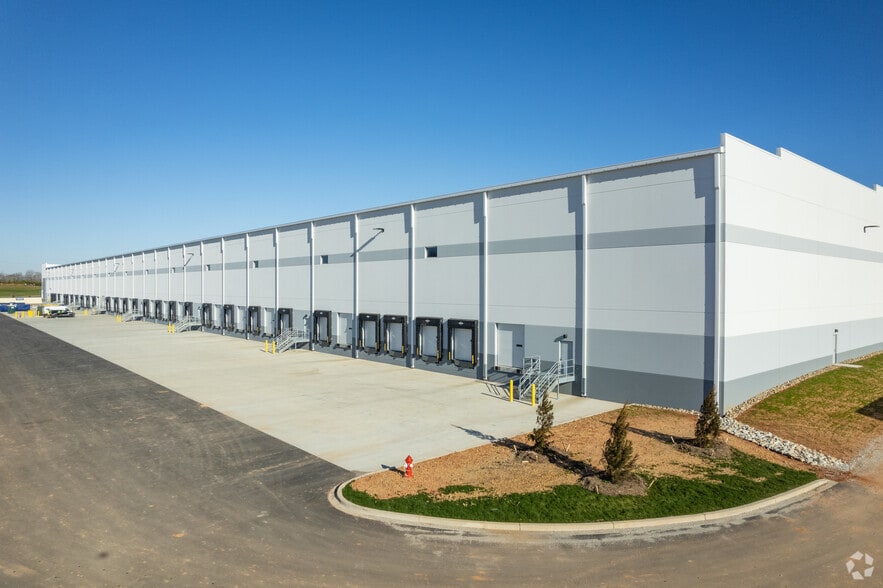 More Photos Of 121 Logistics Dr, Gaffney Unknown For Lease