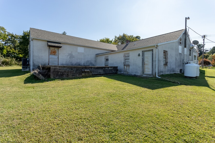 More Photos Of 1401 S Whitford Rd, West Chester Storefront Retail Residential For Sale