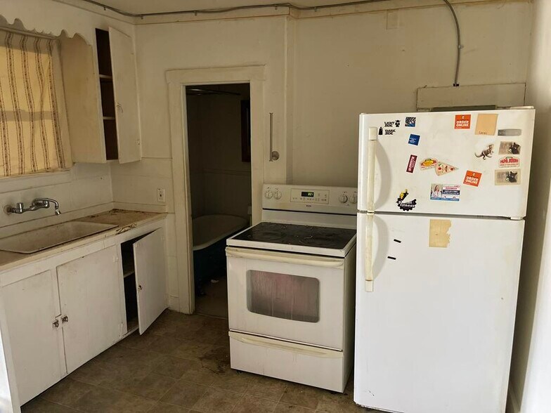 More Photos Of 128 Alfred St, Biddeford Apartments For Sale