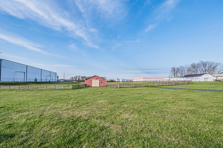 More Photos Of 860 Glasgow Rd, Bowling Green Land For Sale