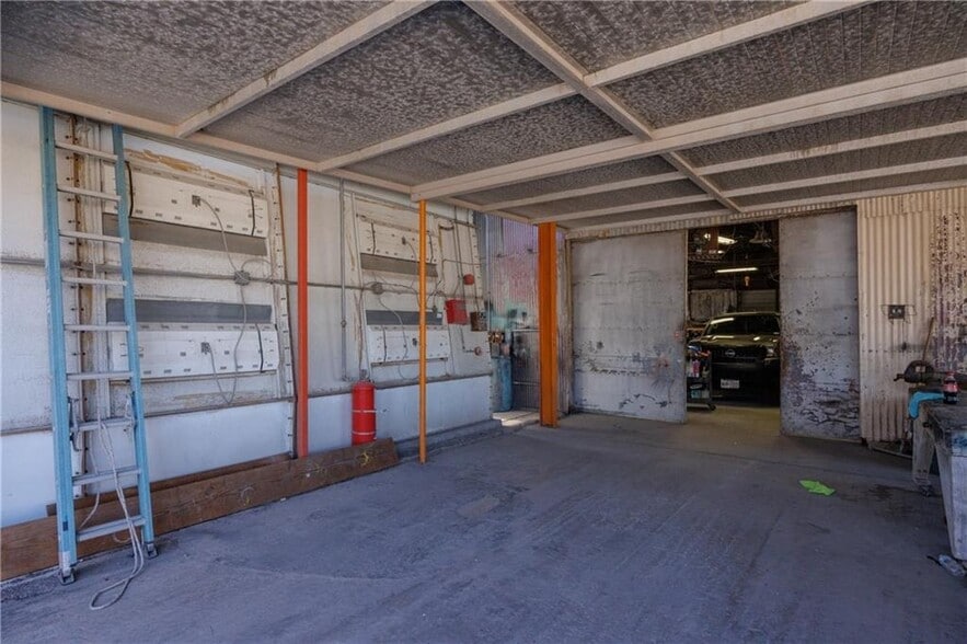 More Photos Of 610 N Port Ave, Corpus Christi Auto Dealership For Sale