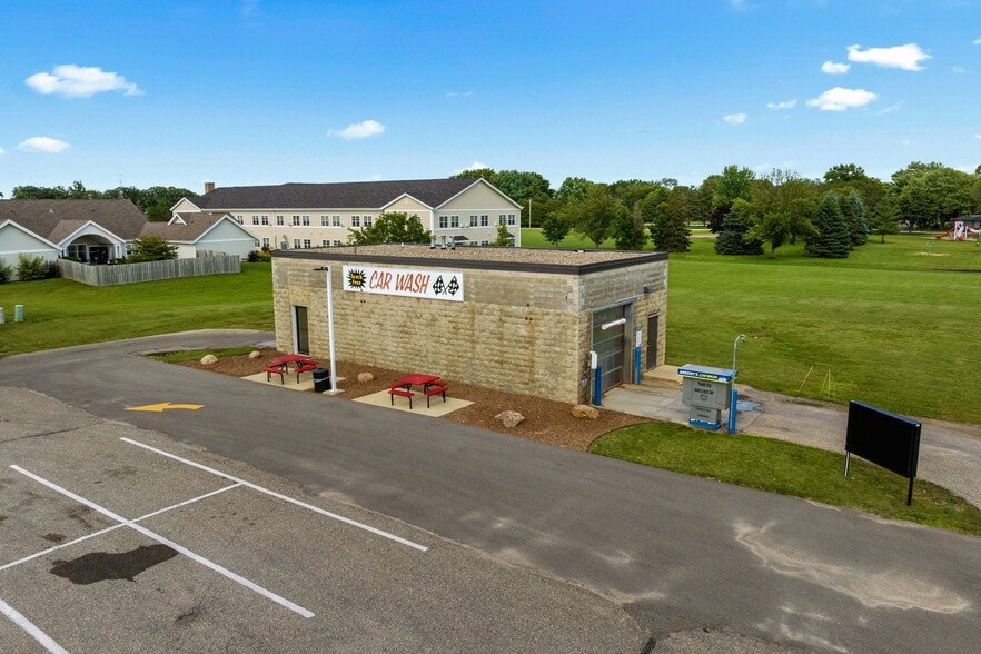 More Photos Of 1400 14th St NW, Austin Service Station For Sale