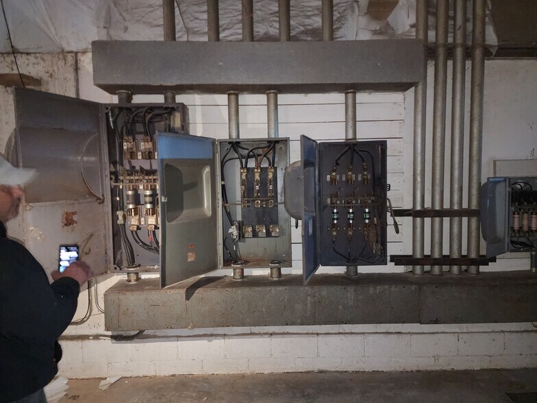 More Photos Of 801 Gold street St, Rocky Mount Industrial For Sale