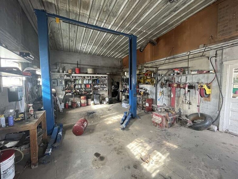 More Photos Of 402 E Main St, Chambers Service Station For Sale