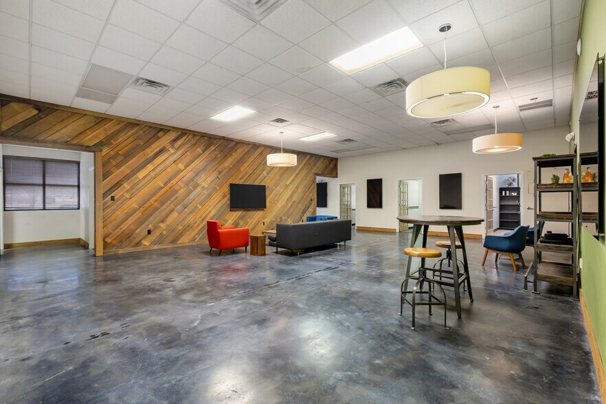 More Photos Of 1917 Commonwealth Ln, Tallahassee Medical For Lease