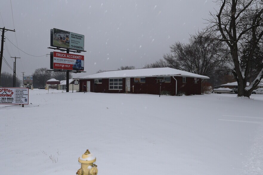 Primary Photo Of 3002 Old US 20 W, Elkhart Specialty For Sale