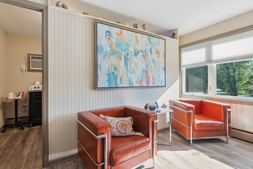 More Photos Of 2417 Silverside Rd, Wilmington Office For Sale