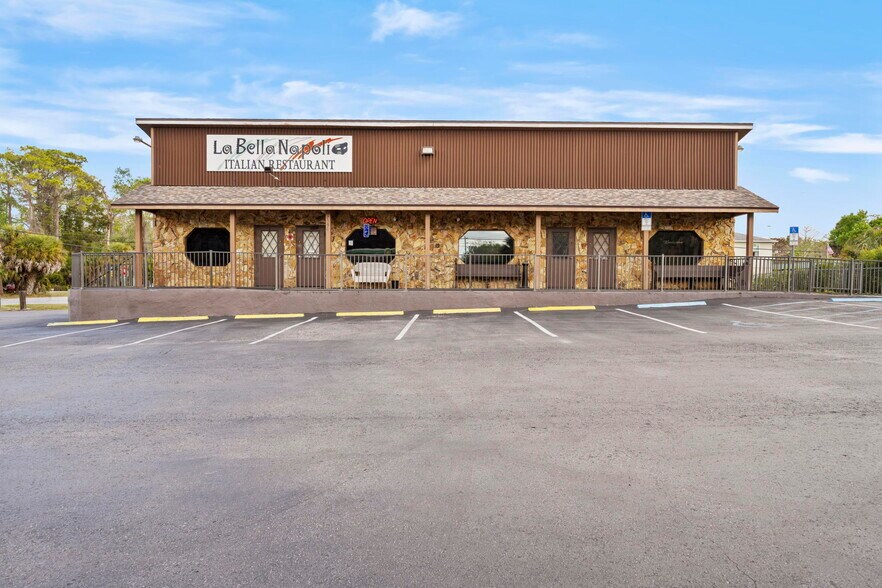 More Photos Of 7390 Shoal Line Blvd, Weeki Wachee Specialty For Sale