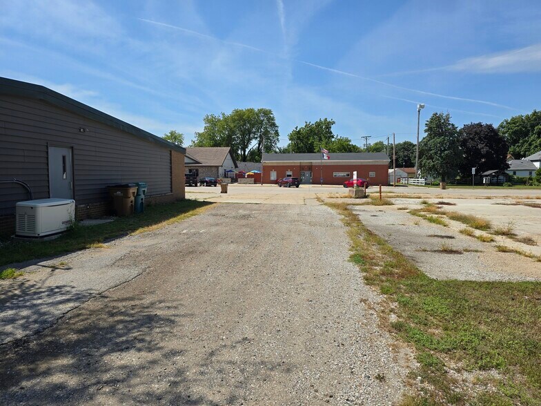 More Photos Of 211 Center Ave N, Mitchellville Land For Lease
