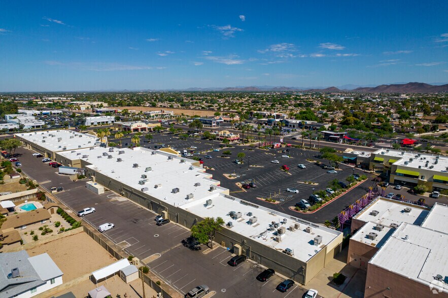 More Photos Of 4915-4965 N 51st Ave, Glendale Unknown For Lease