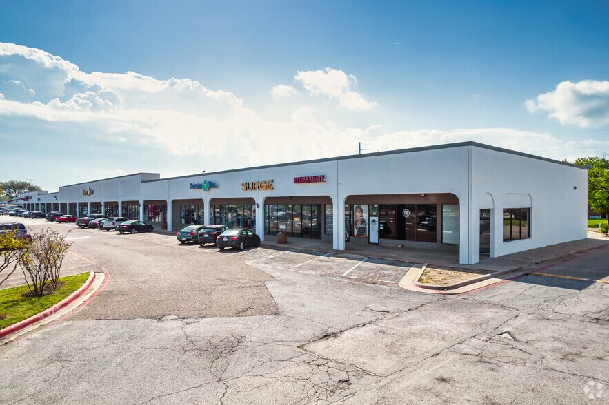 More Photos Of 1165 S Stemmons Fwy, Lewisville General Retail For Lease