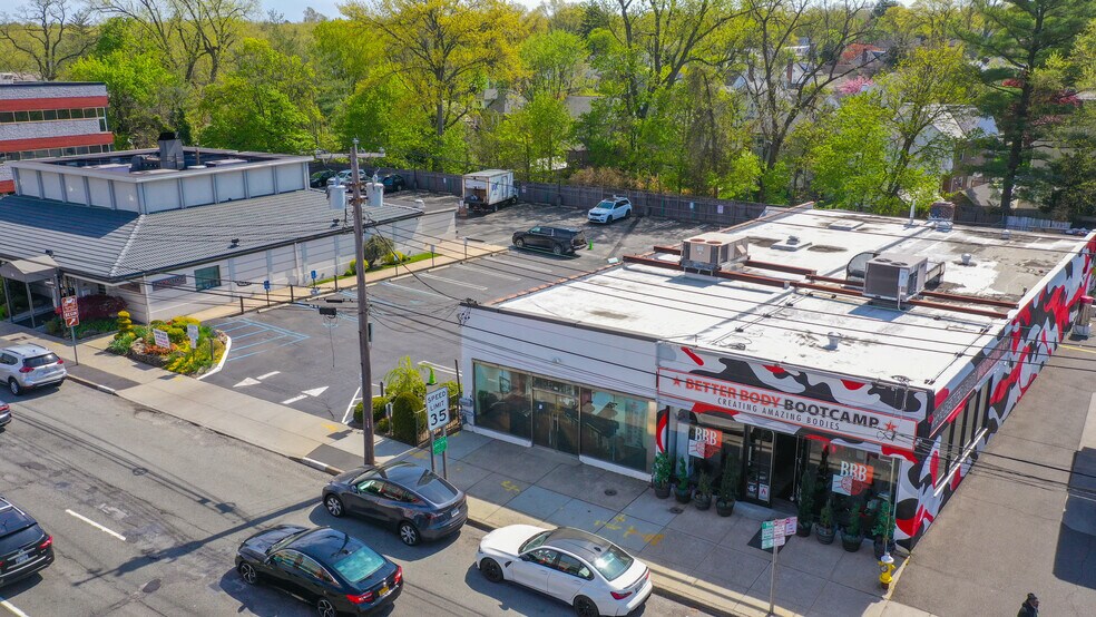 More Photos Of 12 Northern Blvd, Great Neck Storefront Retail Office For Lease