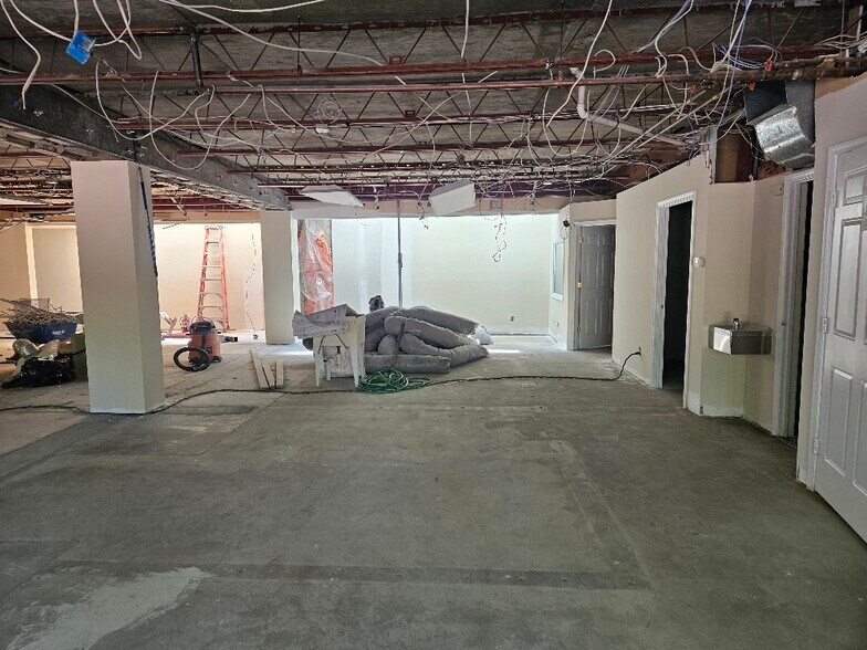 More Photos Of 6060-6074 Franconia Rd, Alexandria Medical For Sale