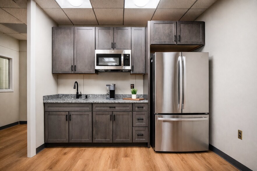 More Photos Of 4242 Carlisle Pike, Camp Hill Office For Lease