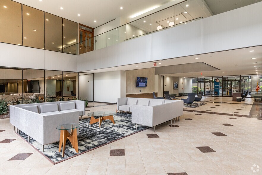 More Photos Of 1717 St. James Place, Houston Office For Lease