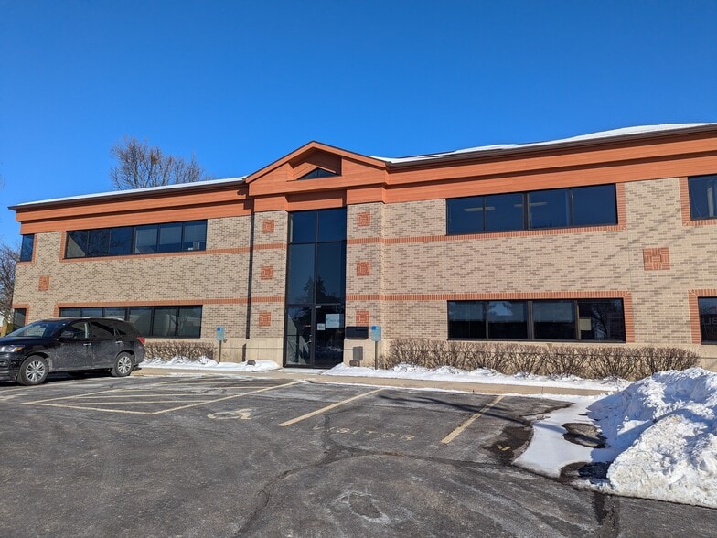 More Photos Of 4706 Cottage Grove Rd, Madison Medical For Lease