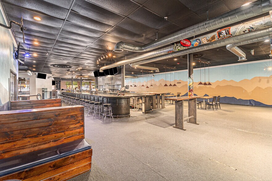 More Photos Of 380 Main St, Longmont Restaurant For Lease