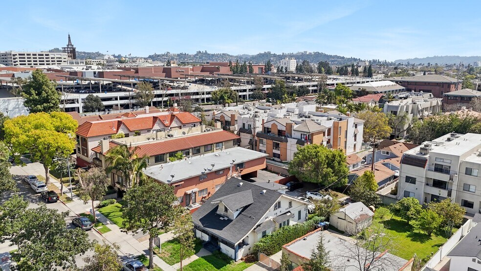 More Photos Of 426 Ivy St, Glendale Apartments For Sale