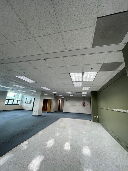 More Photos Of 355 Kinoole St, Hilo Office For Lease