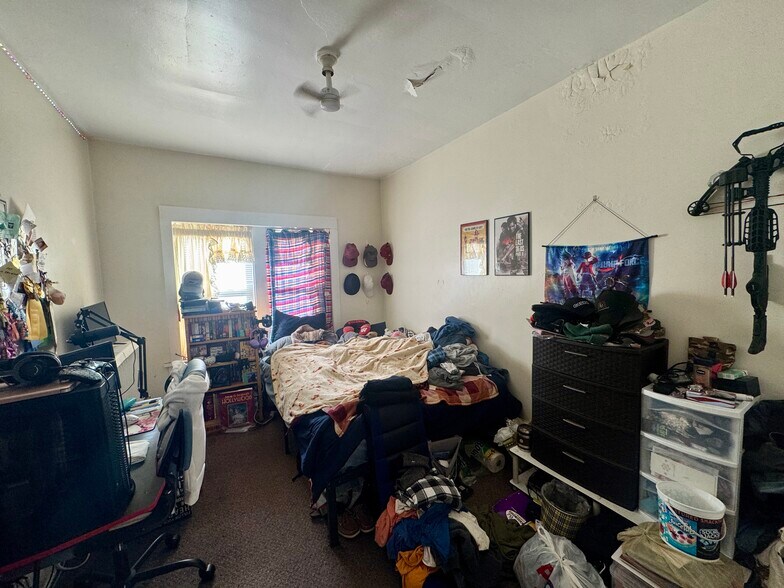 More Photos Of 3213 Washington Ave, Racine Storefront Retail Residential For Sale