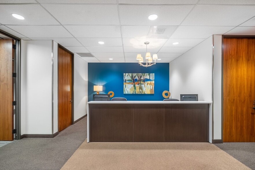 More Photos Of 3333 Lee Pky, Dallas Office For Lease