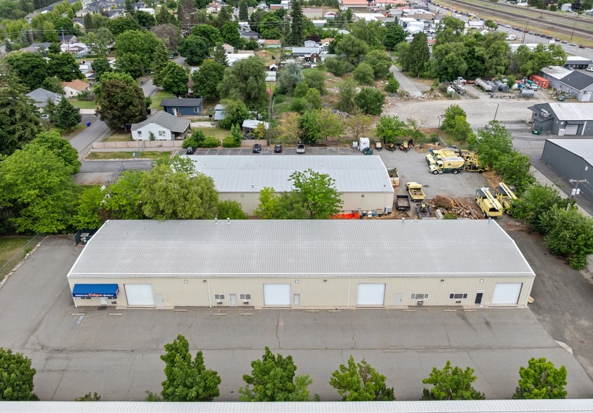 More Photos Of 11110 E Empire Ave, Spokane Service For Sale