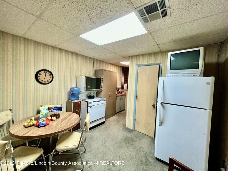 More Photos Of 2716 Sudderth Dr, Ruidoso Storefront For Sale