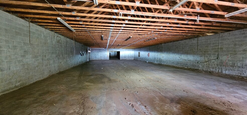 More Photos Of 3405 Historic Highway 17, Martin Light Manufacturing For Sale