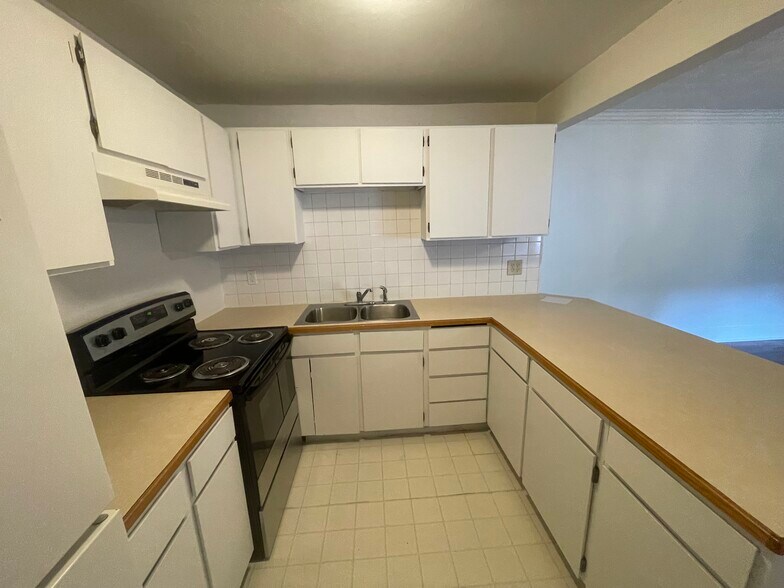 More Photos Of 1204 W 8th Ave, Spokane Apartments For Sale