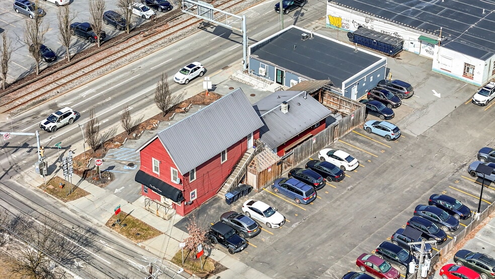 More Photos Of 632 W Seneca St, Ithaca Bar For Sale