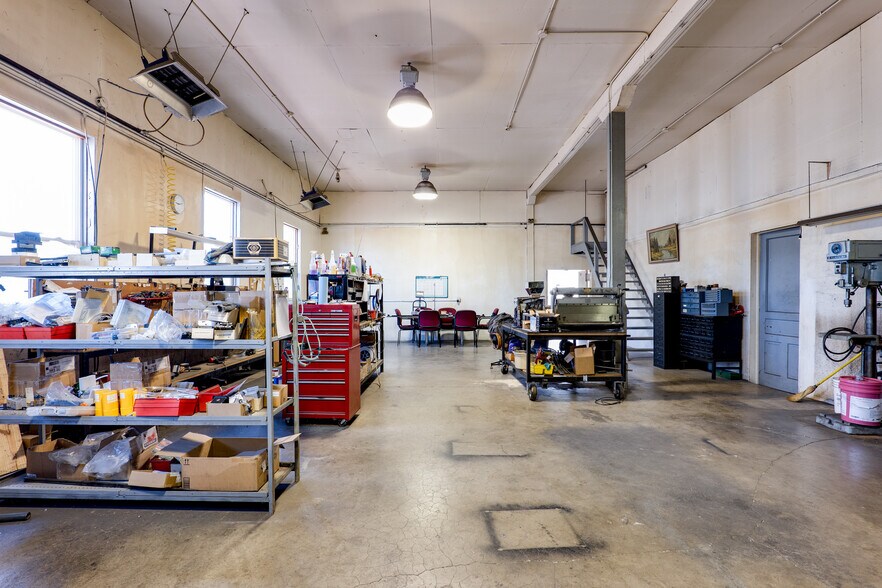 More Photos Of 489 Front St, Junction City Warehouse For Sale