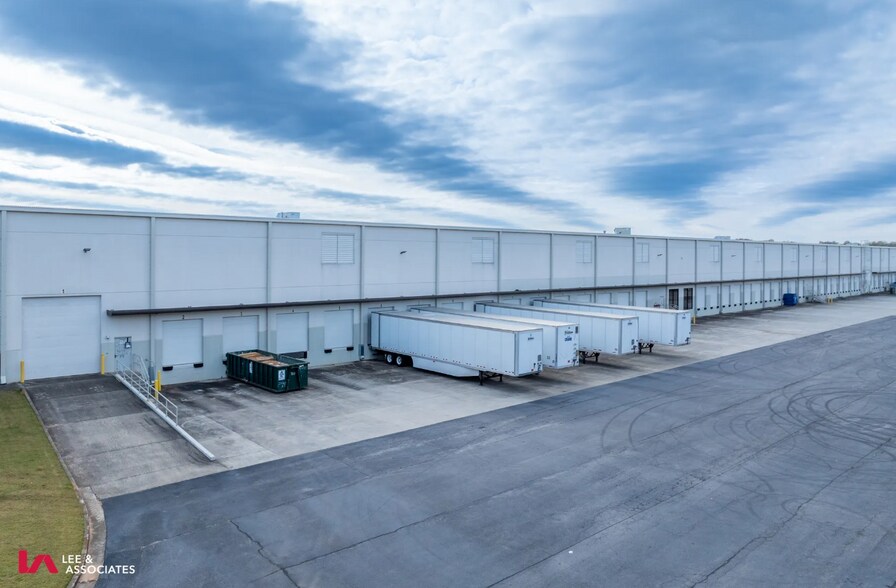More Photos Of 2510 Mill Center Pky, Buford Distribution For Lease