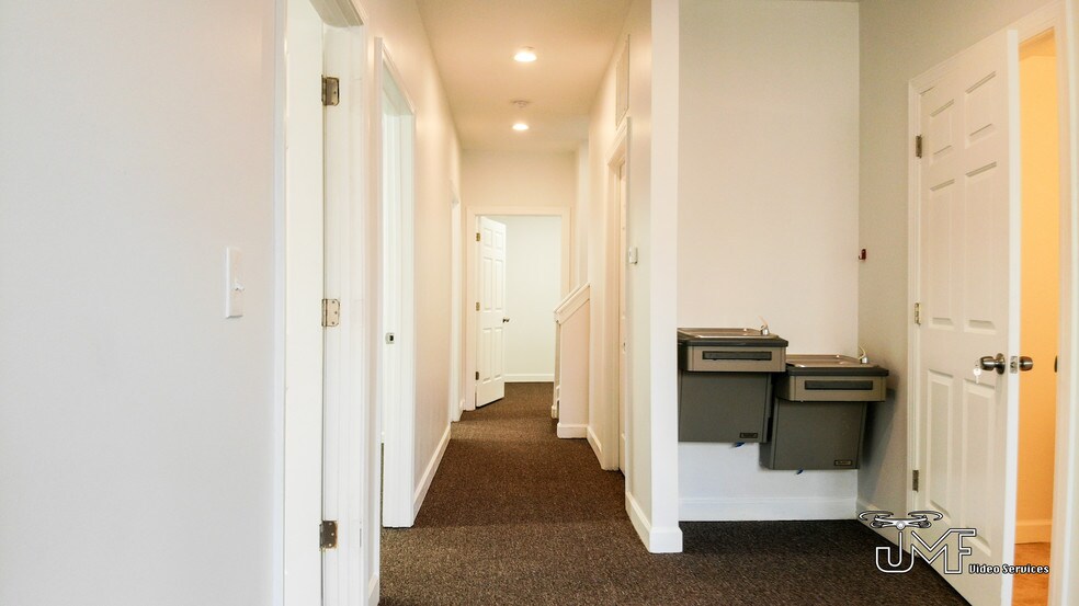 More Photos Of 3578-3592 Old Milton Pky, Alpharetta Medical For Lease