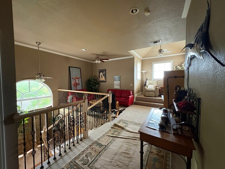 More Photos Of 6529 Asher Rd, Alvarado Specialty For Sale