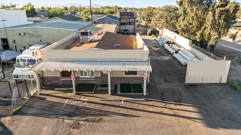 Primary Photo Of 9243 W Grand Ave, Peoria Showroom For Lease