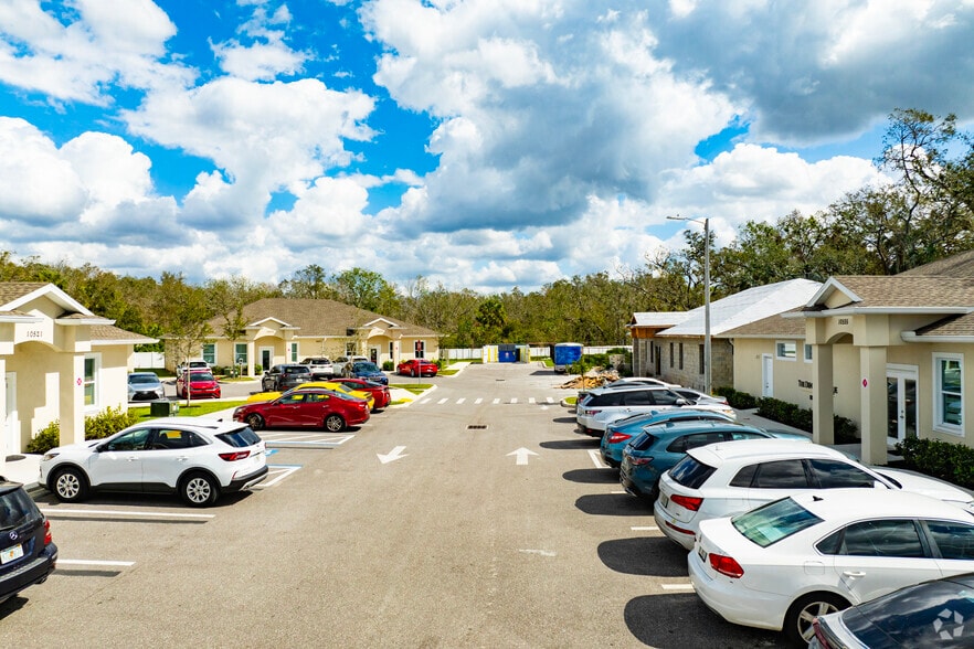 More Photos Of 10571-10575 Bloomingdale Ridge, Riverview Medical For Sale