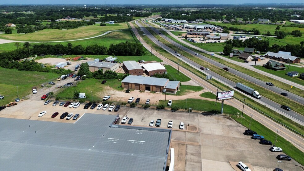 More Photos Of 1575 Highway 290 W, Brenham Industrial For Lease