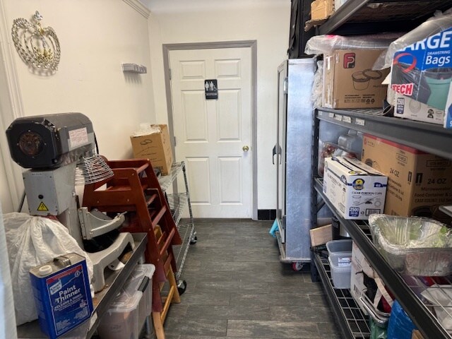 More Photos Of 6740 Reseda Blvd, Reseda Storefront For Lease