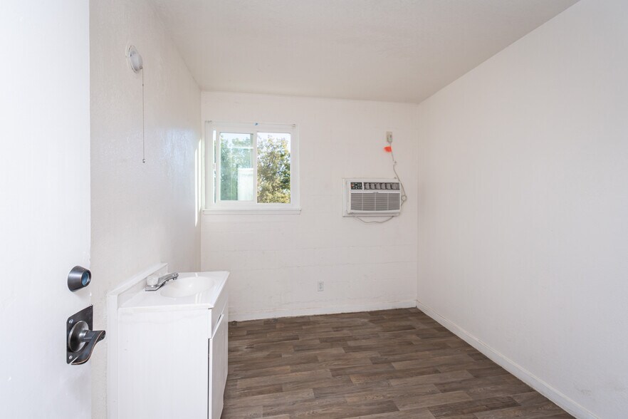 More Photos Of 2255 Bird St, Oroville Apartments For Sale
